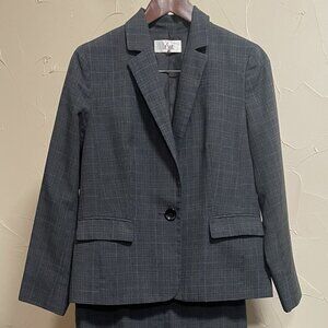 Le Suit Women's Suit Size 8
